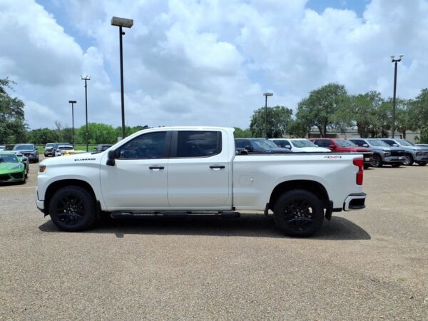 imgi_297_005_2026053005 2020 Chevrolet Silverado 1500 Custom