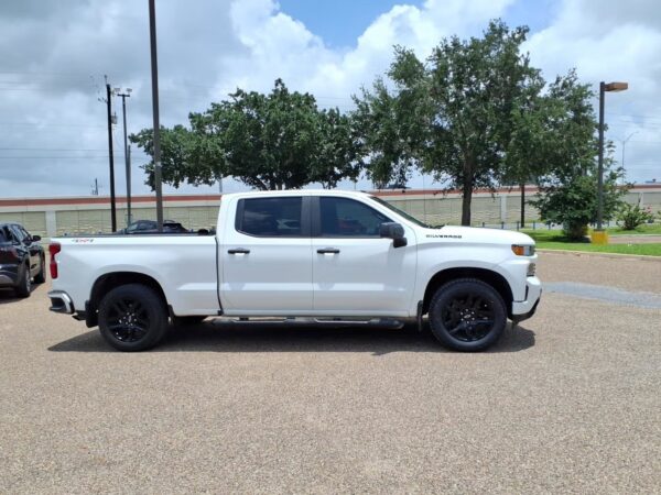 imgi_313_009_2026053005 2020 Chevrolet Silverado 1500 Custom