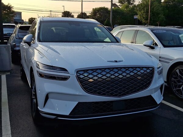2025 Genesis Electrified GV70 Advanced