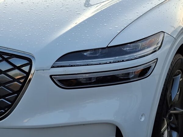 imgi_226_007_2026070306 2025 Genesis Electrified GV70 Advanced