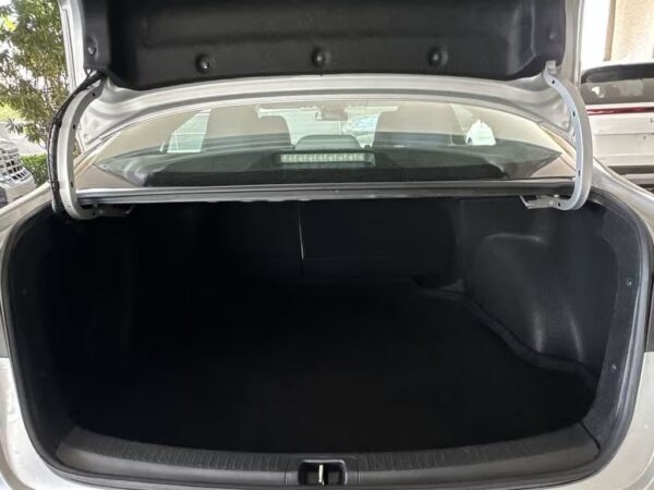 imgi_350_025_2026053011 2024 Toyota Corolla LE