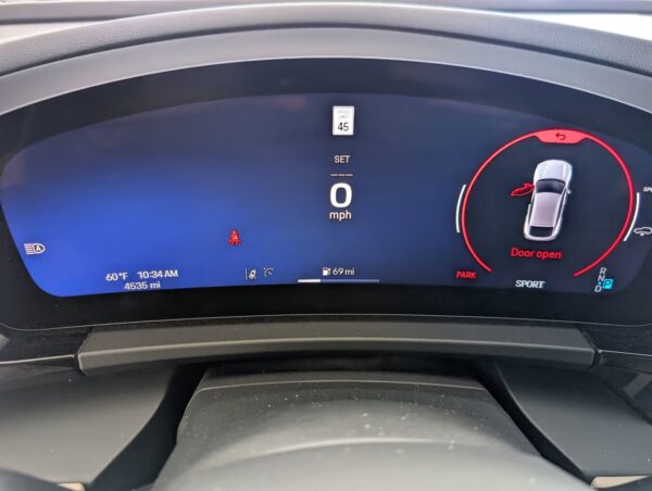 imgi_414_021_2026050704 2025 Porsche Macan 4S Electric