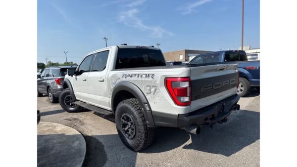 imgi_56_003_2026062806 2023 Ford F-150 Raptor