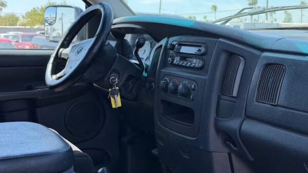 2003 Dodge Ram 2500 SLT Quad Cab Regular Bed 4WD Used · 167,082 mi   $ 6750