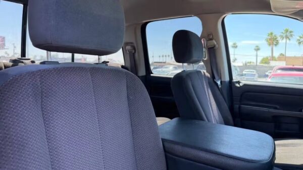 2003 Dodge Ram 2500 SLT Quad Cab Regular Bed 4WD Used · 167,082 mi   $ 6750