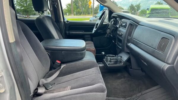 IMG_9932 2004 Dodge Ram 2500 SLT Quad Cab Regular Bed 4WD Used · 251,916 mi 00
