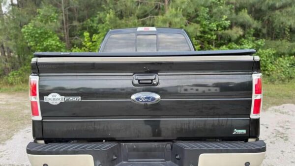 2010 Ford F-150 King Ranch Super Crew 5.5' Box 4WD Used · 133,127 mi     00