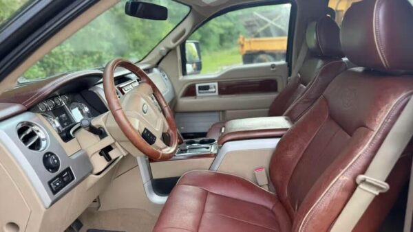 2010 Ford F-150 King Ranch Super Crew 5.5' Box 4WD Used · 133,127 mi     00