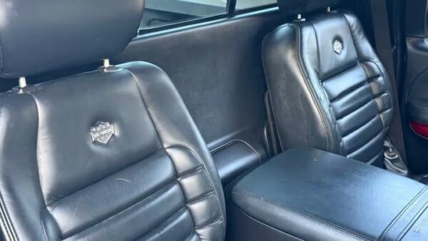 2001 Ford F-150 Harley-Davidson Crew Cab 5.5' Box 2WD Used · 125,625 mi   50