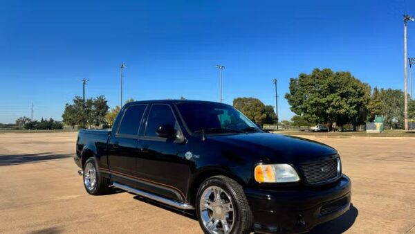 2001 Ford F-150 Harley-Davidson Crew Cab 5.5' Box 2WD Used · 74,860 mi $ 5250