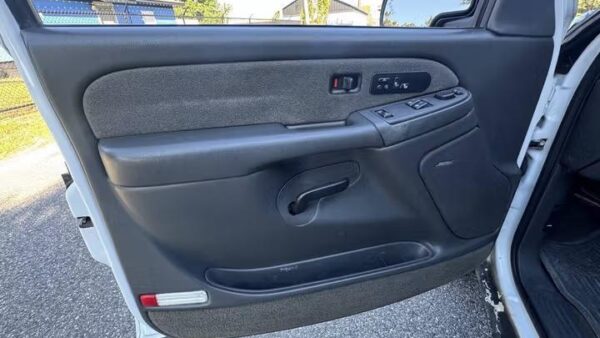 WhatsApp Image 2026-09-02 at 8.59.11 PM 2003 Chevrolet Silverado 1500 LS Extended Cab Standard Box 4WD Automatic Used · 89,920 mi 00