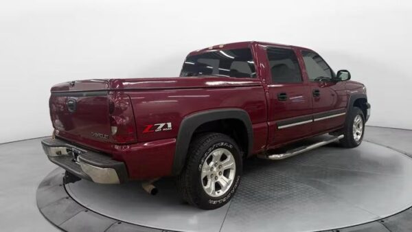 WhatsApp Image 2026-09-02 at 9.05.07 PM (1) 2004 Chevrolet Silverado 1500 Z71 Crew Cab Short Box 4WD Used · 223,226 mi $ 6000