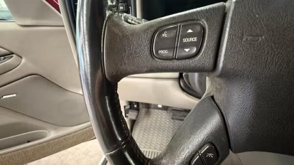 WhatsApp Image 2026-09-02 at 9.05.10 PM (2) 2004 Chevrolet Silverado 1500 Z71 Crew Cab Short Box 4WD Used · 223,226 mi $ 6000