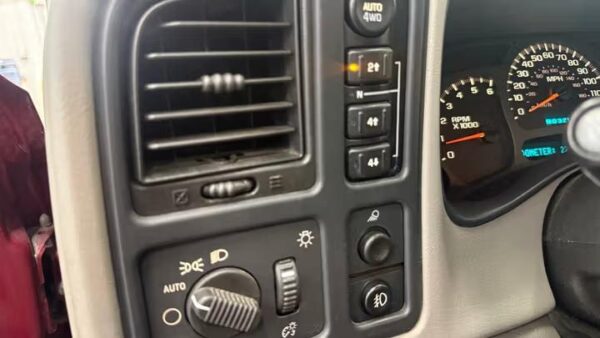 WhatsApp Image 2026-09-02 at 9.05.12 PM (1) 2004 Chevrolet Silverado 1500 Z71 Crew Cab Short Box 4WD Used · 223,226 mi $ 6000