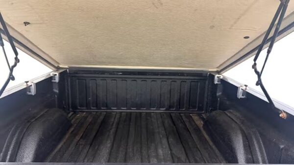 WhatsApp Image 2026-09-02 at 9.05.13 PM 2004 Chevrolet Silverado 1500 Z71 Crew Cab Short Box 4WD Used · 223,226 mi $ 6000