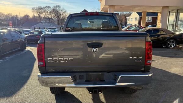 WhatsApp Image 2026-09-08 at 2.55.04 PM (1) 2004 Dodge Ram 3500 SLT Quad Cab Regular Bed 4WD SRW Used · 52,222 m 00