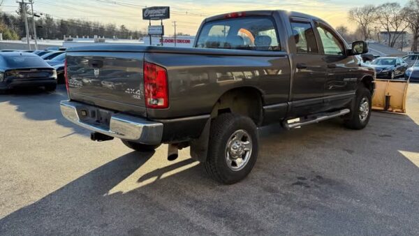 WhatsApp Image 2026-09-08 at 2.55.04 PM 2004 Dodge Ram 3500 SLT Quad Cab Regular Bed 4WD SRW Used · 52,222 m 00