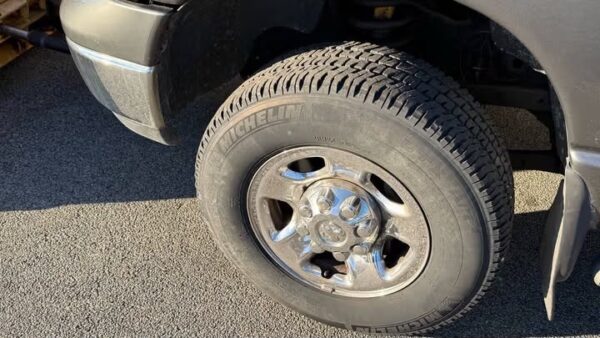 WhatsApp Image 2026-09-08 at 2.55.05 PM (1) 2004 Dodge Ram 3500 SLT Quad Cab Regular Bed 4WD SRW Used · 52,222 m 00