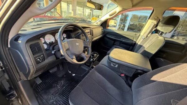 WhatsApp Image 2026-09-08 at 2.55.07 PM (2) 2004 Dodge Ram 3500 SLT Quad Cab Regular Bed 4WD SRW Used · 52,222 m 00