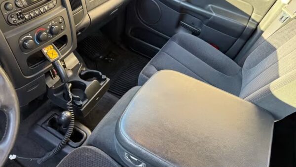 WhatsApp Image 2026-09-08 at 2.55.10 PM (1) 2004 Dodge Ram 3500 SLT Quad Cab Regular Bed 4WD SRW Used · 52,222 m 00