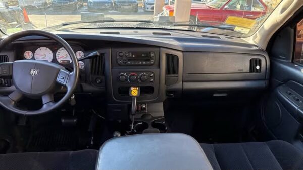 WhatsApp Image 2026-09-08 at 2.55.10 PM (2) 2004 Dodge Ram 3500 SLT Quad Cab Regular Bed 4WD SRW Used · 52,222 m 00