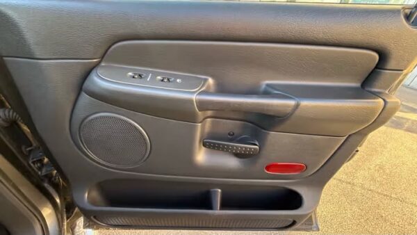 WhatsApp Image 2026-09-08 at 2.55.12 PM 2004 Dodge Ram 3500 SLT Quad Cab Regular Bed 4WD SRW Used · 52,222 m 00