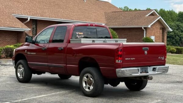 WhatsApp Image 2026-09-08 at 2.55.15 PM (1) 2006 Dodge Ram 3500 SLT Quad Cab Regular Bed 4WD SRW Used · 114,131 mi 00