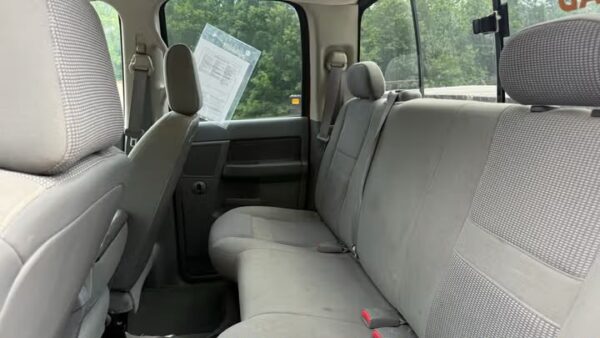 WhatsApp Image 2026-09-08 at 2.55.18 PM 2006 Dodge Ram 3500 SLT Quad Cab Regular Bed 4WD SRW Used · 114,131 mi 00