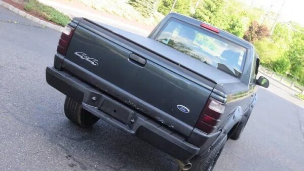 2005 Ford Ranger 2dr Supercab 126" WB XLT 4WD Used · 141,883 mi  PRICE : 00
