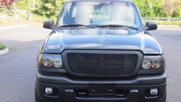2005 Ford Ranger 2dr Supercab 126" WB XLT 4WD Used · 141,883 mi  PRICE : 00